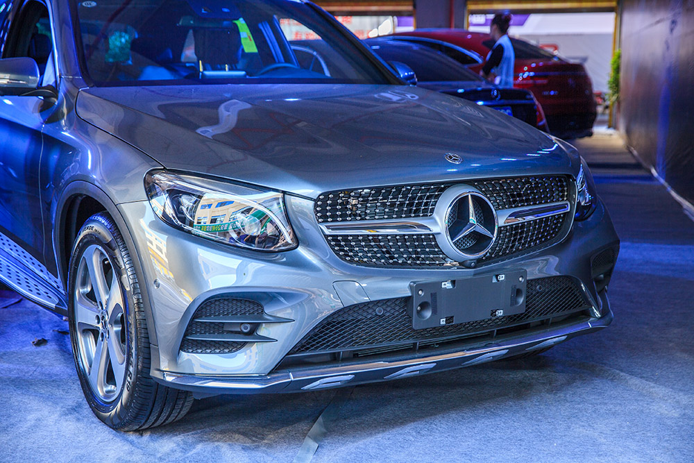 【車展第一天】遇到那個TA，放棄蘋果8......