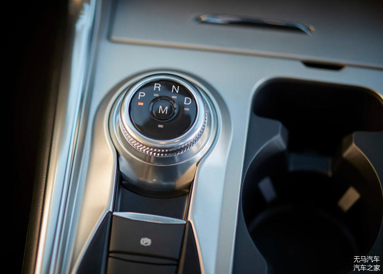 全新一代福特探險者官圖發(fā)布！依舊是大家的硬派之選！