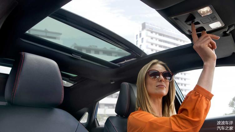 福特發(fā)布PUMA小型SUV官圖，歐式風(fēng)格，造型很有柔和感