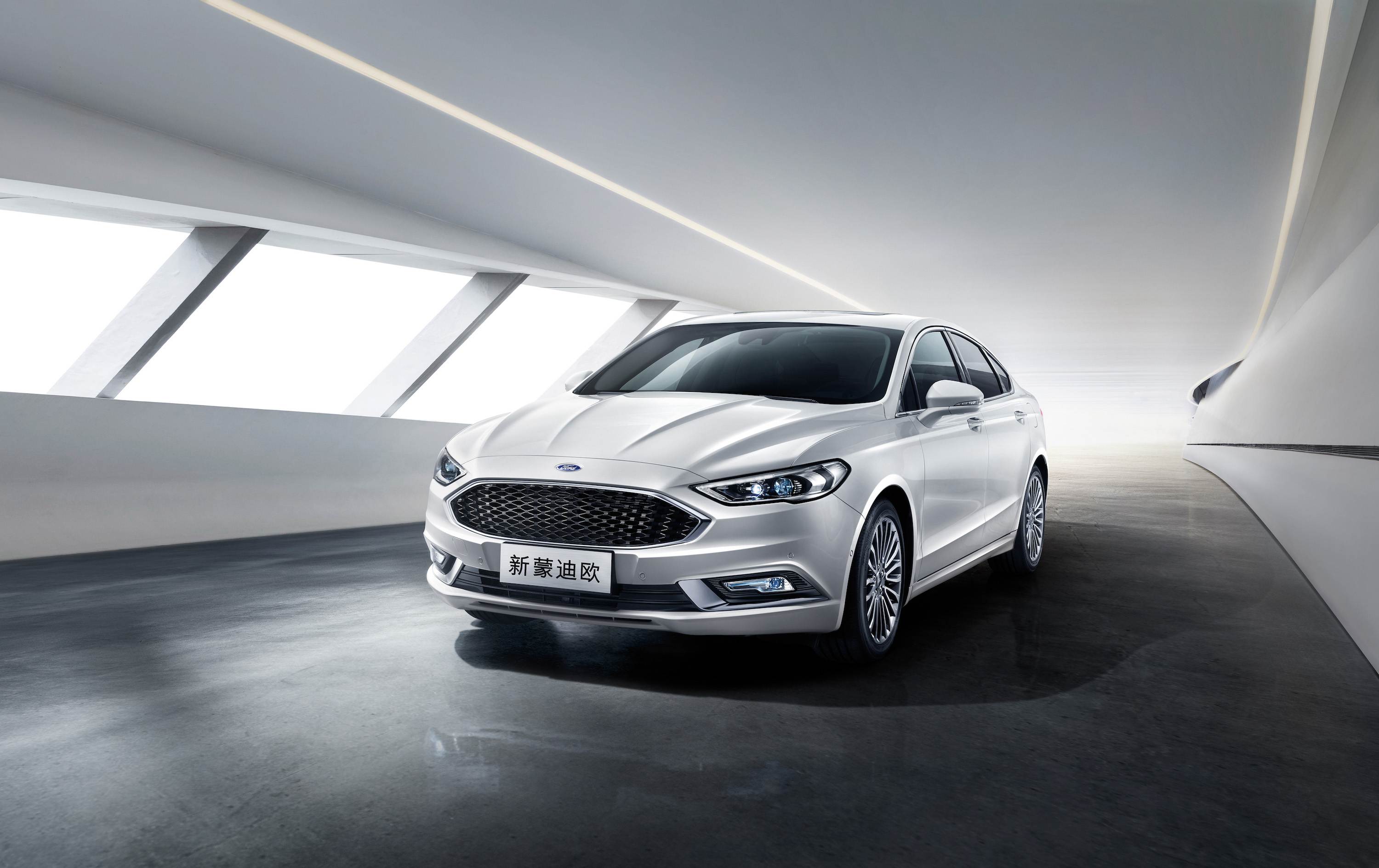 2017款福特新蒙迪歐璀璨上市 成就科技網聯(lián)座駕典范