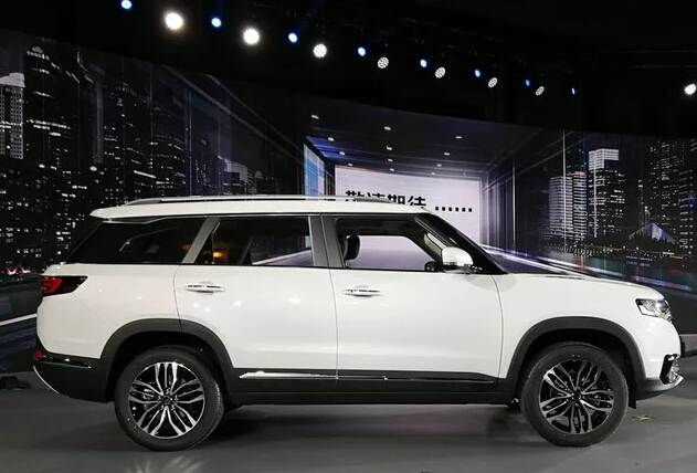 8.79萬起霸氣的外觀昌河Q7，你會(huì)選擇？