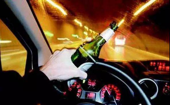 真的假的？最新交規(guī)：酒后躺車內(nèi)休息也算酒駕？