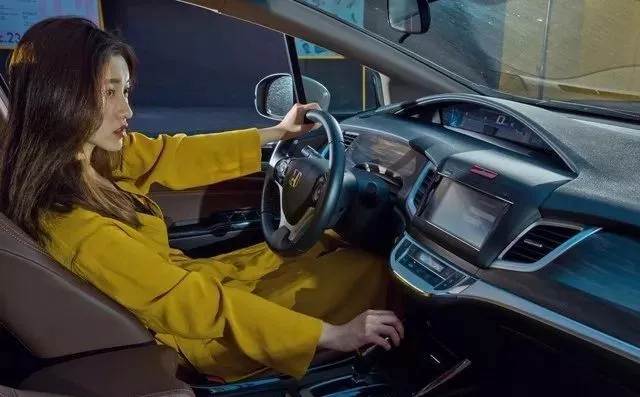 酷夏來臨，又有哪些東西不宜滯留車內(nèi) 你知道嗎？