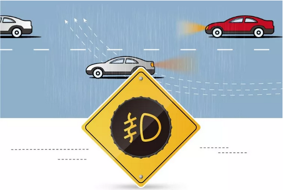 老司機(jī) | 你了解雨天時(shí)車(chē)燈的使用方法嗎？