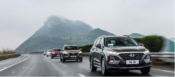 70%的車主不知道怎樣正確給汽車水箱加水，快看是不是你！