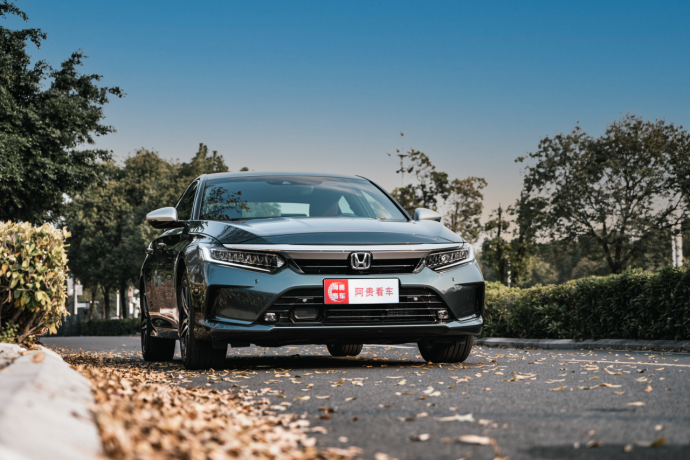 媒體視角 | 快和這輛寶藏之車來(lái)一場(chǎng)春日約會(huì)！