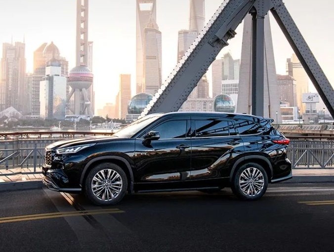 品人間百味，說百味人生，看“饞宗大師”沈宏非的蟹語人生