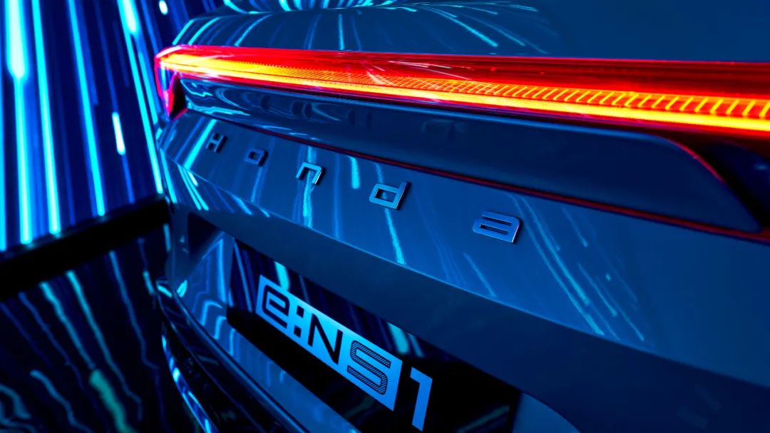 e:NS1，極致色彩美學(xué)的造夢(mèng)家！