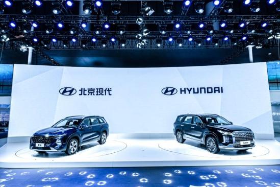 旗艦SUV雙雄領(lǐng)銜，現(xiàn)代開啟?！笆瘛皶r(shí)