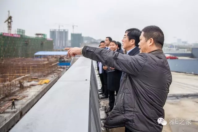 邵陽副市長(zhǎng)周國利現(xiàn)場(chǎng)調(diào)度天嬌國際汽車城項(xiàng)目建設(shè)