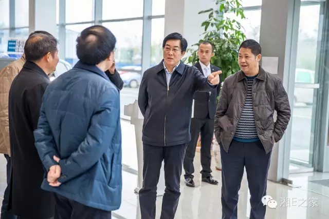 邵陽副市長(zhǎng)周國利現(xiàn)場(chǎng)調(diào)度天嬌國際汽車城項(xiàng)目建設(shè)